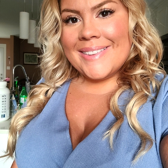 Meet your Posher, Samantha - Picture 1 of 1